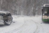 В Калуге водитель "Рено" погиб в ДТП с маршрутным автобусом