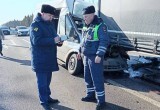 Микроавтобус с пассажирами попал в ДТП на калужской дороге