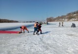 Сотрудники ГИМС, МЧС и водолазы провели спасательную операцию в полынье Оки