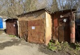 В Калуге будут сносить незаконные заборы, ворота и гаражи