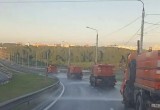 В Калуге дорожные службы подметают и моют дороги и тротуары