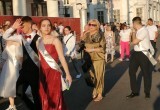 В Калуге прошло традиционное шествие выпускников 2024 года