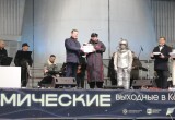 Бессменная ведущая, гуманоид и настоящий верблюд: чем удивили на открытии МКФ "Циолковский"