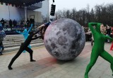 Бессменная ведущая, гуманоид и настоящий верблюд: чем удивили на открытии МКФ "Циолковский"