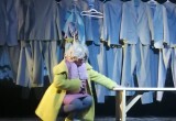 В рамках "Циолковский фест" в Калуге показали спектакль "Синий крепдешин"