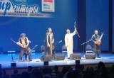 На втором дне фестиваля "Мир гитары" музыканты исполнили джаз и фьюжн
