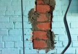 "Реалити-шоу": многодетная семья месяц жила с дырой в стене из-за ленивых коммунальщиков