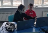 Калужские школьники осваивают работу беспилотников