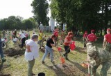 На территории усадьбы в Полотняном заводе высадили вишневый сад