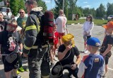 Калужские спасатели поучаствовали в праздниках детства