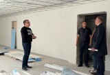 Дмитрий Денисов проверил ход ремонта в калужской школе № 33