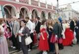 В Калуге прошло шествие выпускников 2025