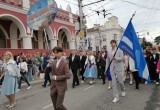 В Калуге прошло шествие выпускников 2025
