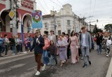 В Калуге прошло шествие выпускников 2025