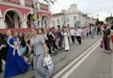 В Калуге прошло шествие выпускников 2025