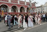 В Калуге прошло шествие выпускников 2025