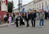 В Калуге прошло шествие выпускников 2025