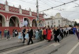 В Калуге прошло шествие выпускников 2025