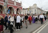 В Калуге прошло шествие выпускников 2025