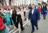 В Калуге прошло шествие выпускников 2025