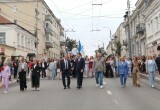 В Калуге прошло шествие выпускников 2025