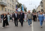 В Калуге прошло шествие выпускников 2025