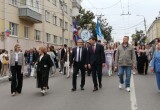 В Калуге прошло шествие выпускников 2025