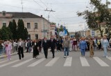 В Калуге прошло шествие выпускников 2025