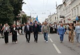 В Калуге прошло шествие выпускников 2025