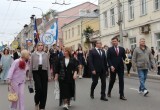 В Калуге прошло шествие выпускников 2025