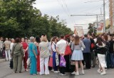 В Калуге прошло шествие выпускников 2025