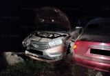 В Калуге "Лада" сбила пешеходов и влетела в припаркованную машину