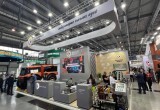 Владислав Шапша работает на промышленной выставке "ИННОПРОМ-2025" в Екатеринбурге