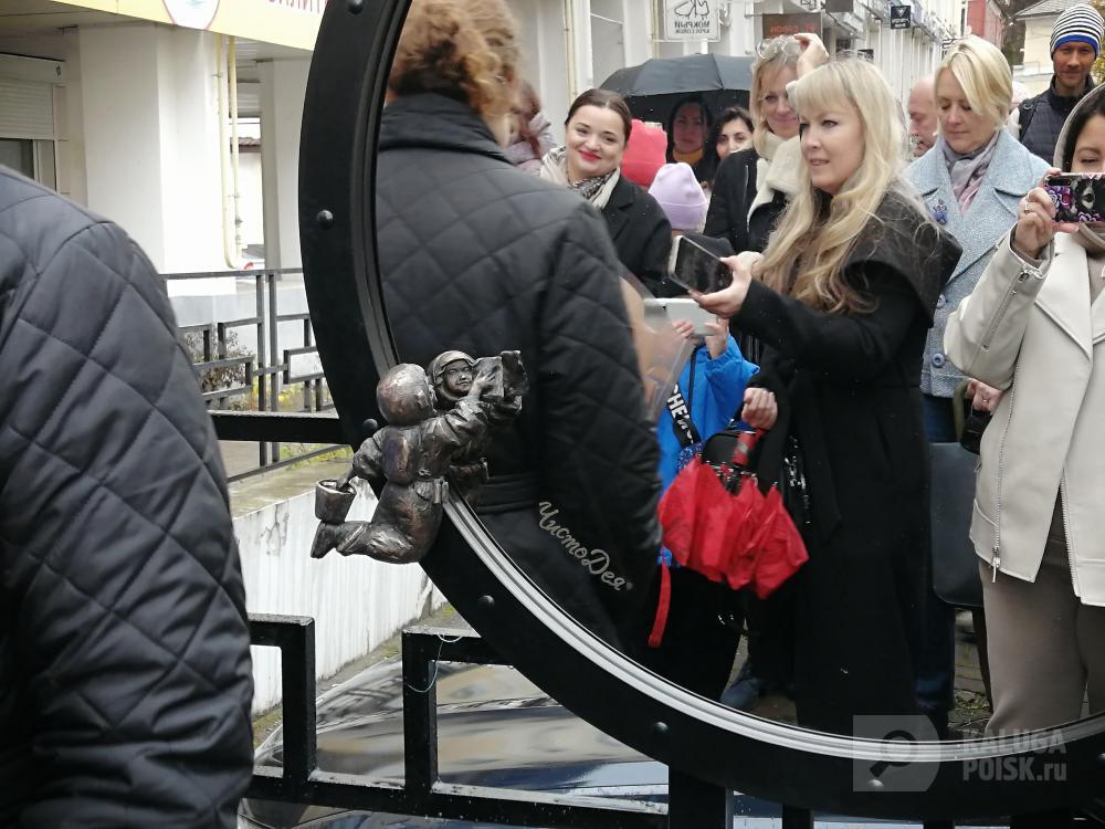 В Калуге открыли 32-го космонавтика В Калуге открыли 32-го космонавтика