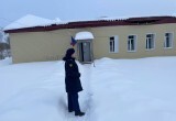 Под тяжестью снега обрушилась крыша сельского дома досуга в Калужской области