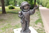 В Калуге установили 11-го космонавтика - выпускницу Сашу