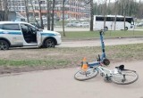 16-летний самокатчик сбил ребёнка на тротуаре