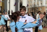 В Калуге прошла акция "Вальс Победы"