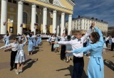 В Калуге прошла акция "Вальс Победы"
