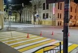 В Калуге по ночам наносят разметку на пешеходных переходах