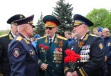 Глава Калуги Дмитрий Денисов принял участие в церемонии на площади Победы 9 мая 