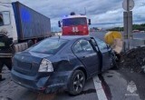 На трассе М-3 в Калужской области грузовик протаранил "Шкоду" 