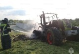 В Калужской области трактор буквально сгорел на работе