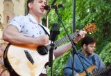 Калуга отметила день рождения Виктора Цоя гитарным фестивалем