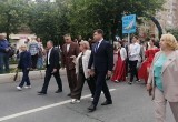 В Калуге прошло шествие выпускников 2026