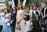 В Калуге прошло шествие выпускников 2026