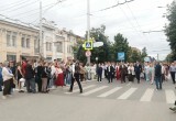 В Калуге прошло шествие выпускников 2026