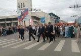 В Калуге прошло шествие выпускников 2026
