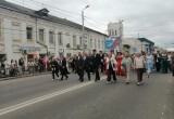 В Калуге прошло шествие выпускников 2026