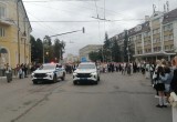 В Калуге прошло шествие выпускников 2026